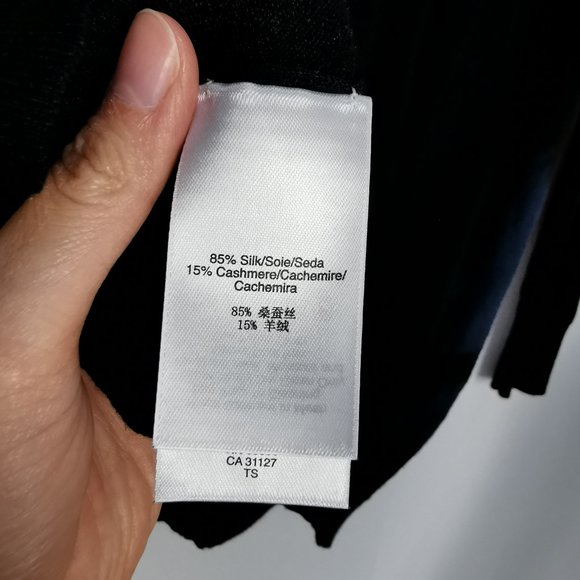 DKNY Donna Karen Silk & Cashmere Floral Sweater - Picture 6 of 6